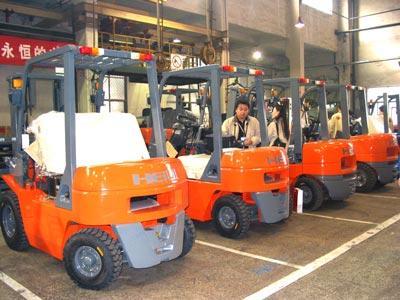 叉車與人工搬運(yùn)服務(wù)的就業(yè)前景分析